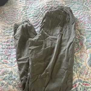 American Eagle Outfitters Olive Cropped Pants